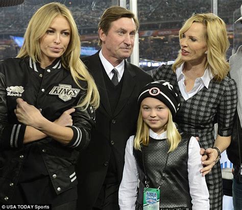 wayne gretzky family members.